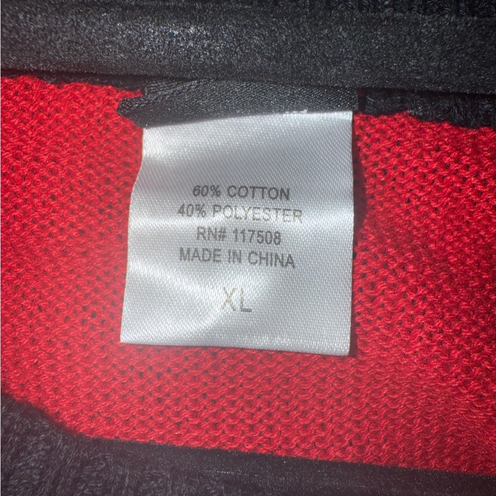 Men’s Star Wars Darth Vader Red and Black Crewneck Sweater NWOT - Picture 7 of 7